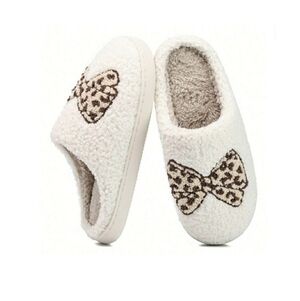 Cozy White Leopard Bow Lounge Slippers